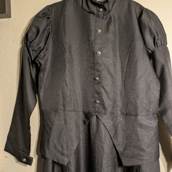 Elegant Black Women's Dress - Picture 9 of 11